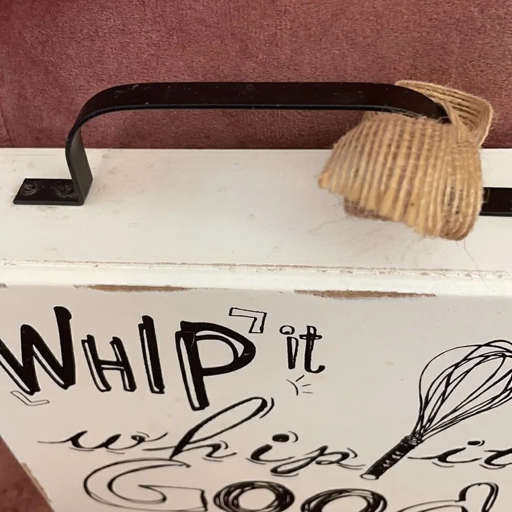 Whip it, whip it Good decor